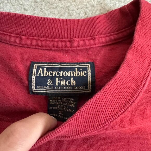 Vintage Y2K Abercrombie & Fitch Men's Red Burgundy Dragon T-shirt RARE - Picture 4 of 6